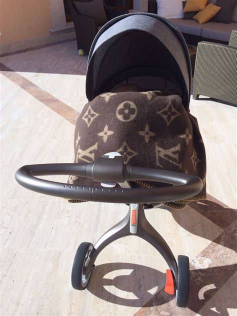 carrito bebé louis vuitton precio|louis vuitton baby sets.